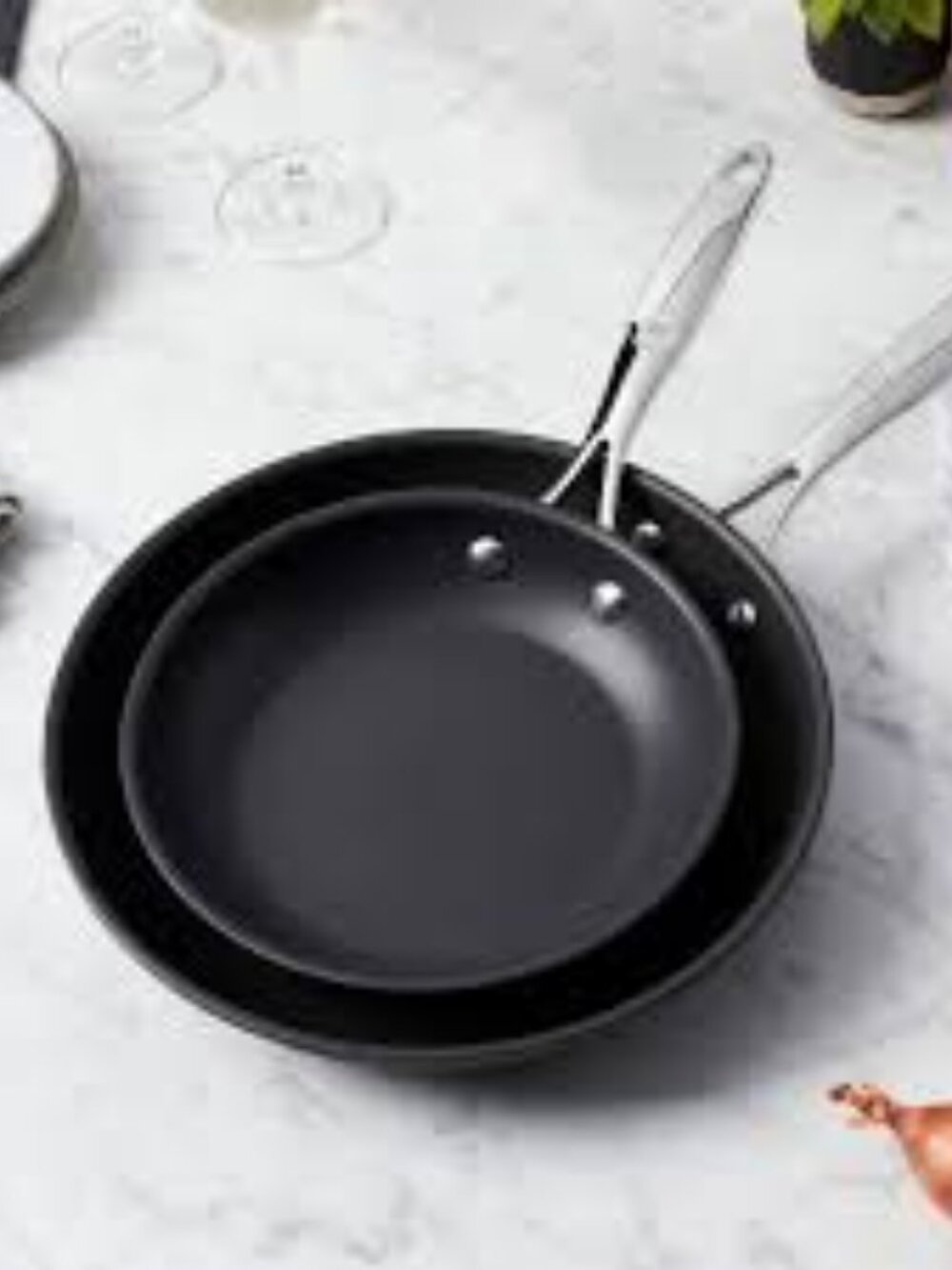 Zwilling  2-Piece Aluminum Non-stick 8-in & 10-in Fry Pan Set    NEW